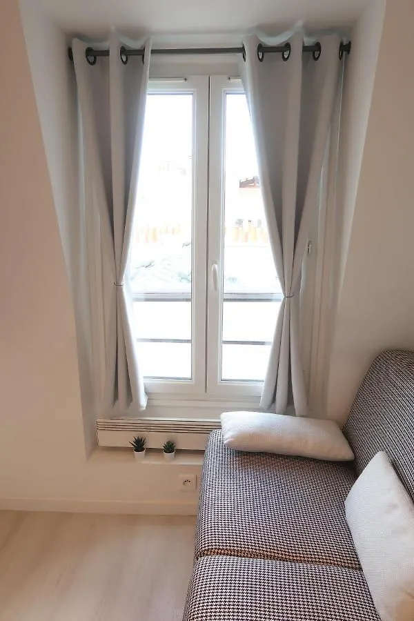 Appartement Paris - coeur Batignolles - Studette 10 m2 - neuf France